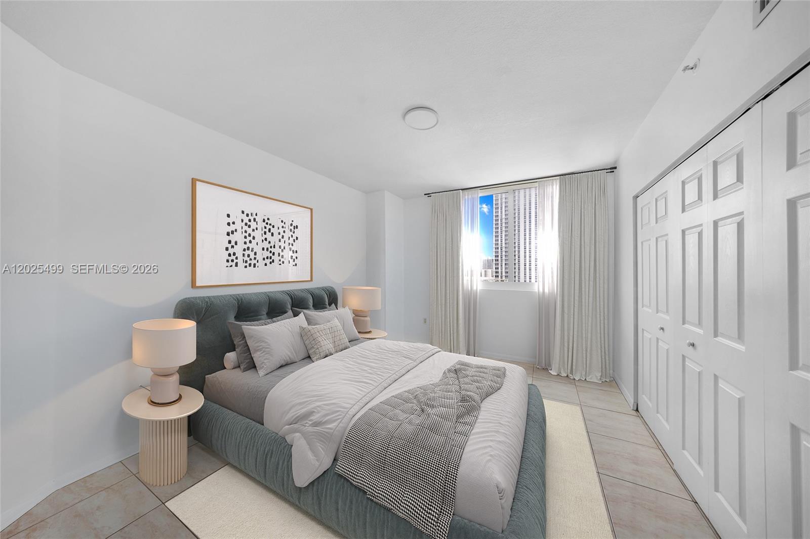 1800 BISCAYNE PLAZA CONDO - Residential