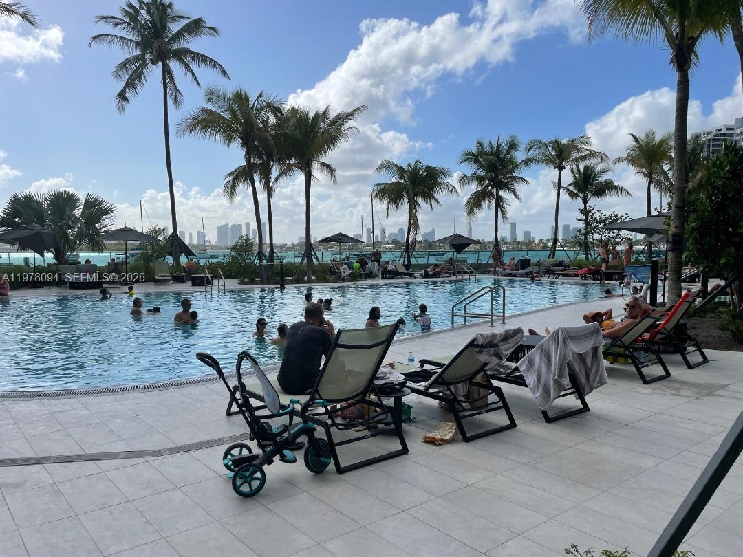 FLAMINGO SOUTH BEACH I CO - Residential Lease