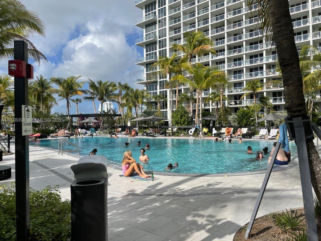 FLAMINGO SOUTH BEACH I CO - Residential Lease