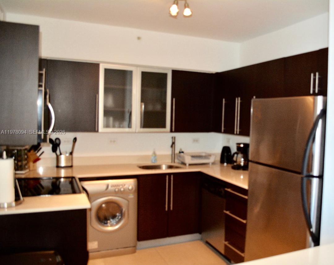 FLAMINGO SOUTH BEACH I CO - Residential Lease