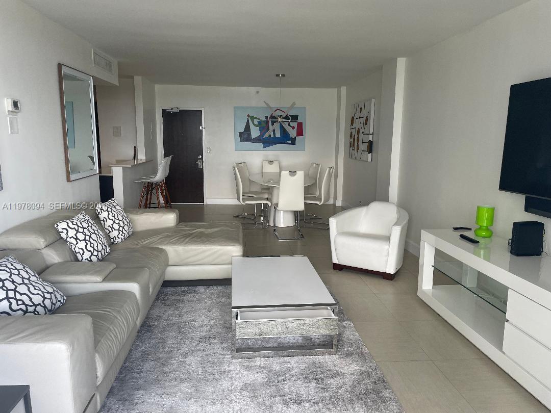 FLAMINGO SOUTH BEACH I CO - Residential Lease