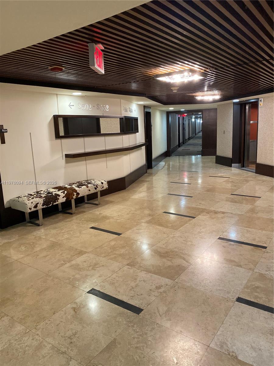 FLAMINGO SOUTH BEACH I CO - Residential Lease