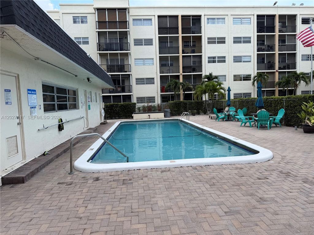 Photo of 220 SW 9th Ave #219, Hallandale Beach, FL 33009 (MLS # A12027117)