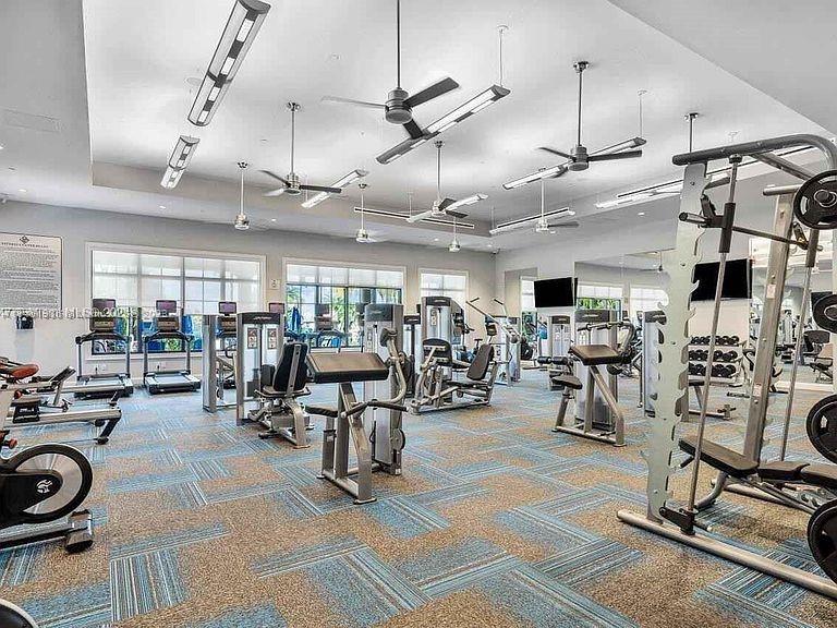 PARKLAND ROYALE - Residential