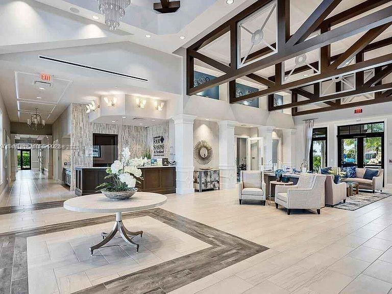 PARKLAND ROYALE - Residential