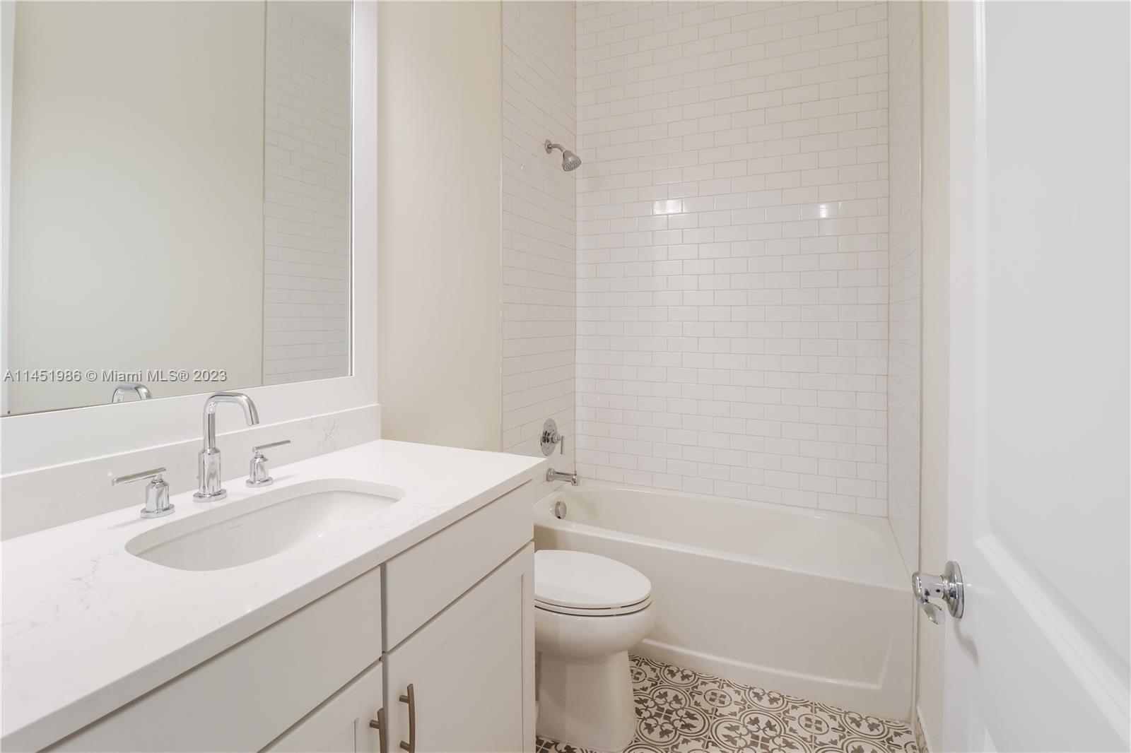 PARKLAND ROYALE - Residential