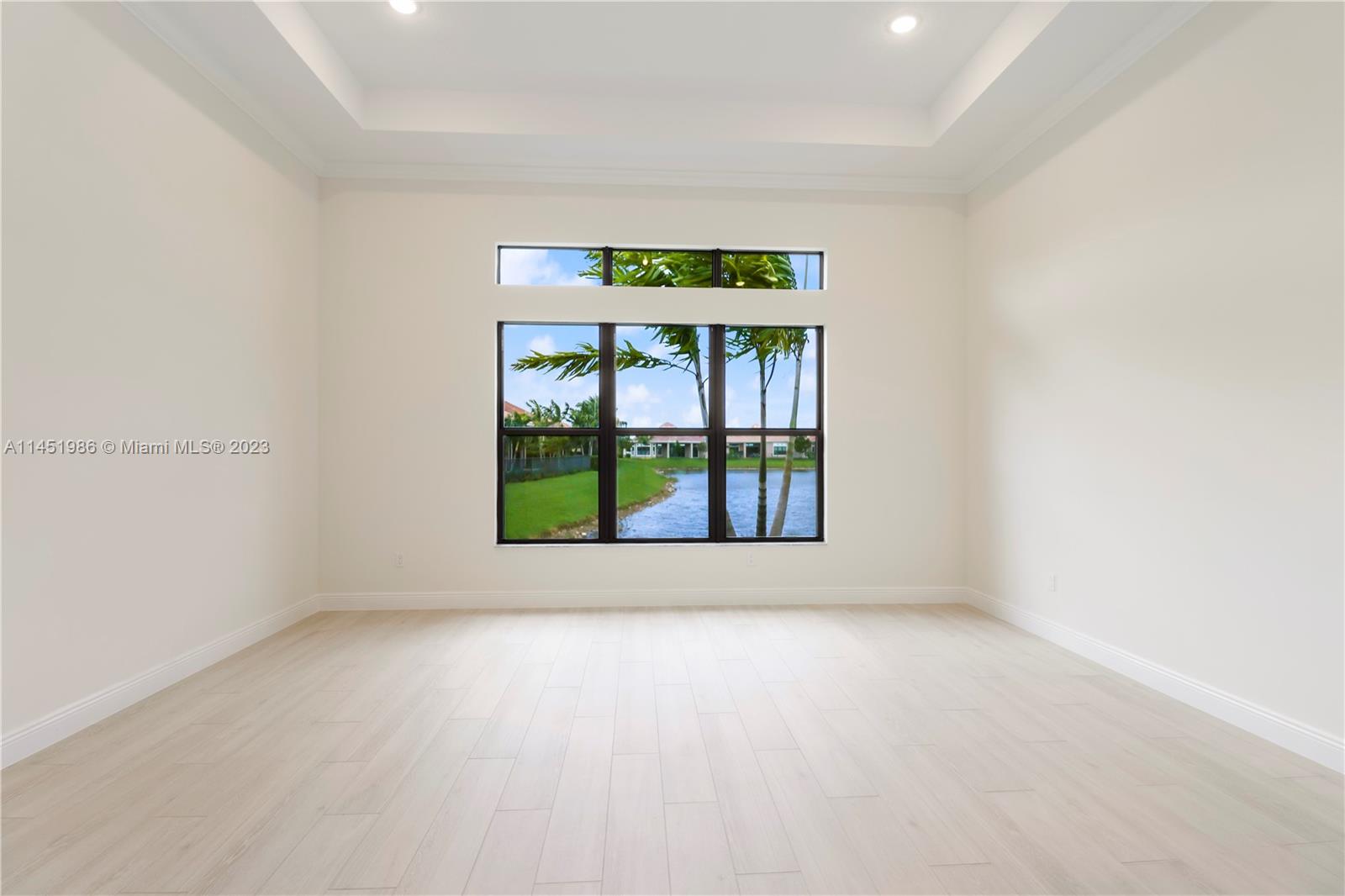 PARKLAND ROYALE - Residential