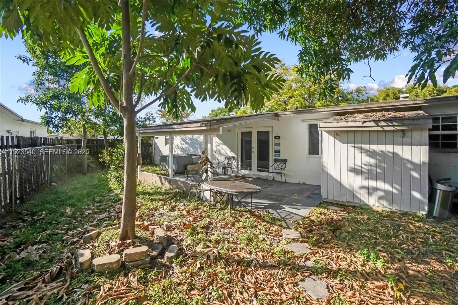 BOULEVARD HEIGHTS SEC TEN - Residential Lease