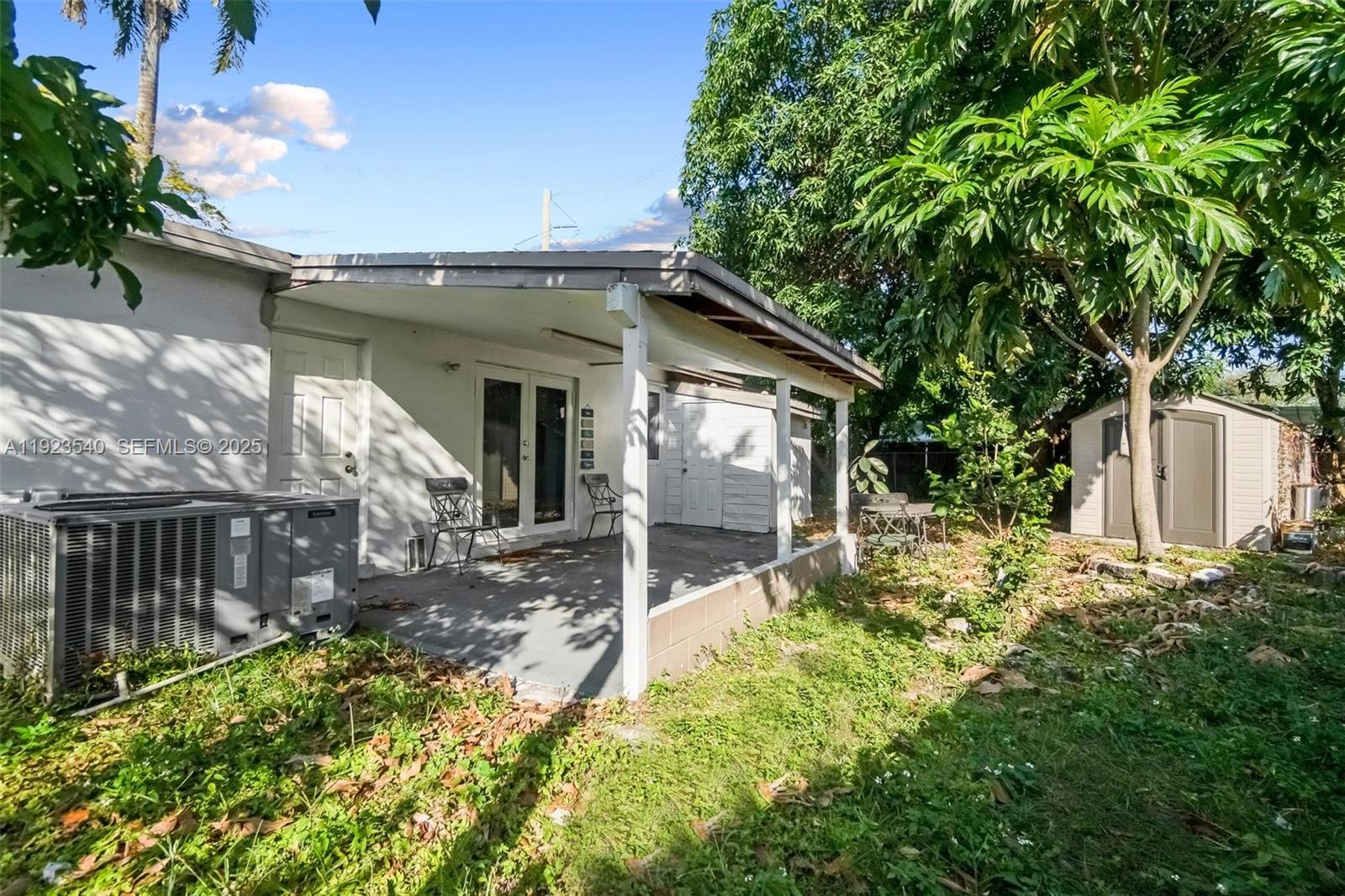 BOULEVARD HEIGHTS SEC TEN - Residential Lease