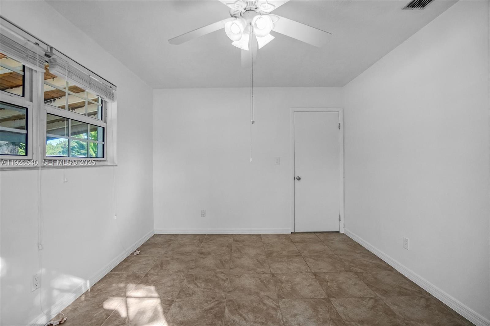 BOULEVARD HEIGHTS SEC TEN - Residential Lease