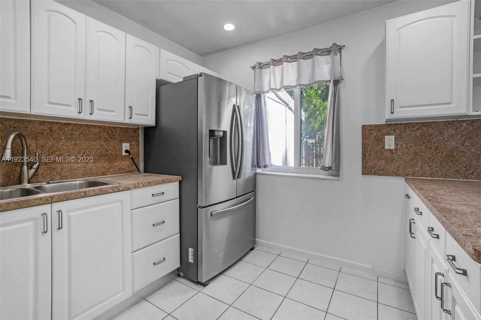 BOULEVARD HEIGHTS SEC TEN - Residential Lease