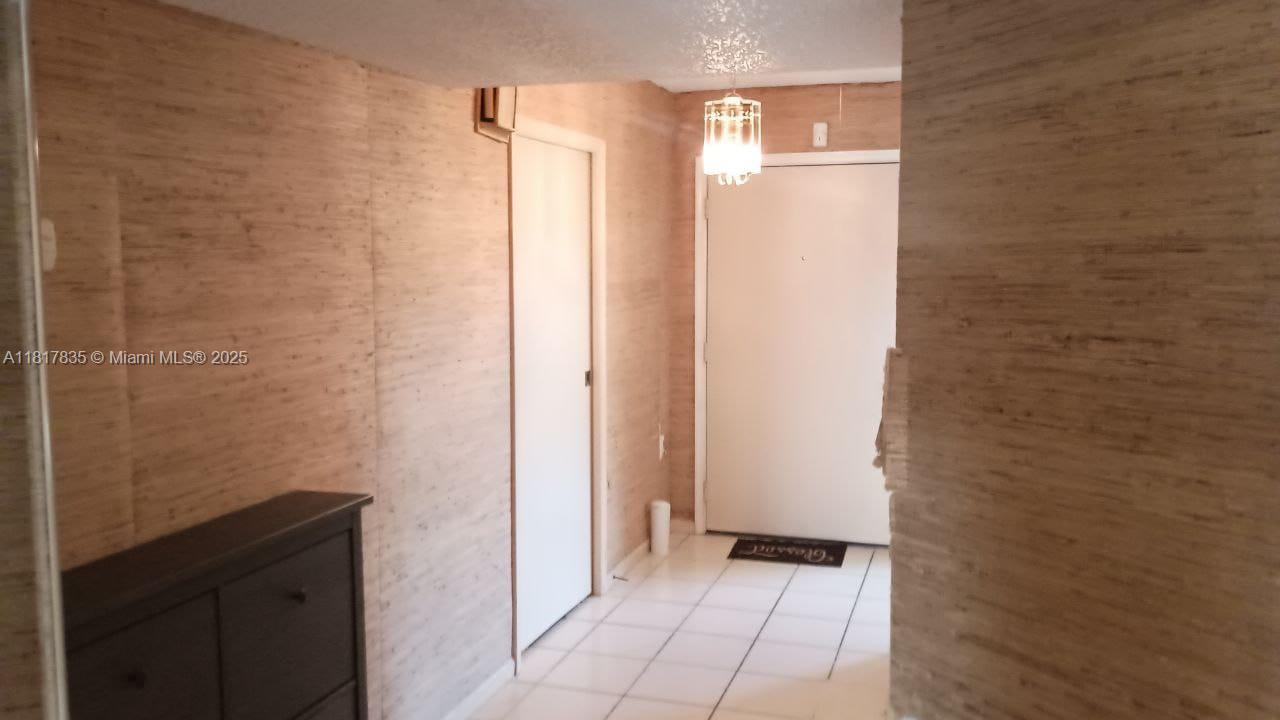 PINES OF BOCA BARWOOD CON - Residential