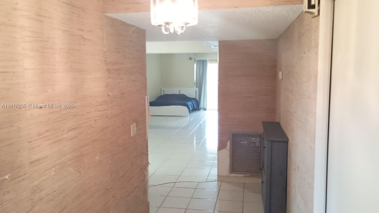 PINES OF BOCA BARWOOD CON - Residential