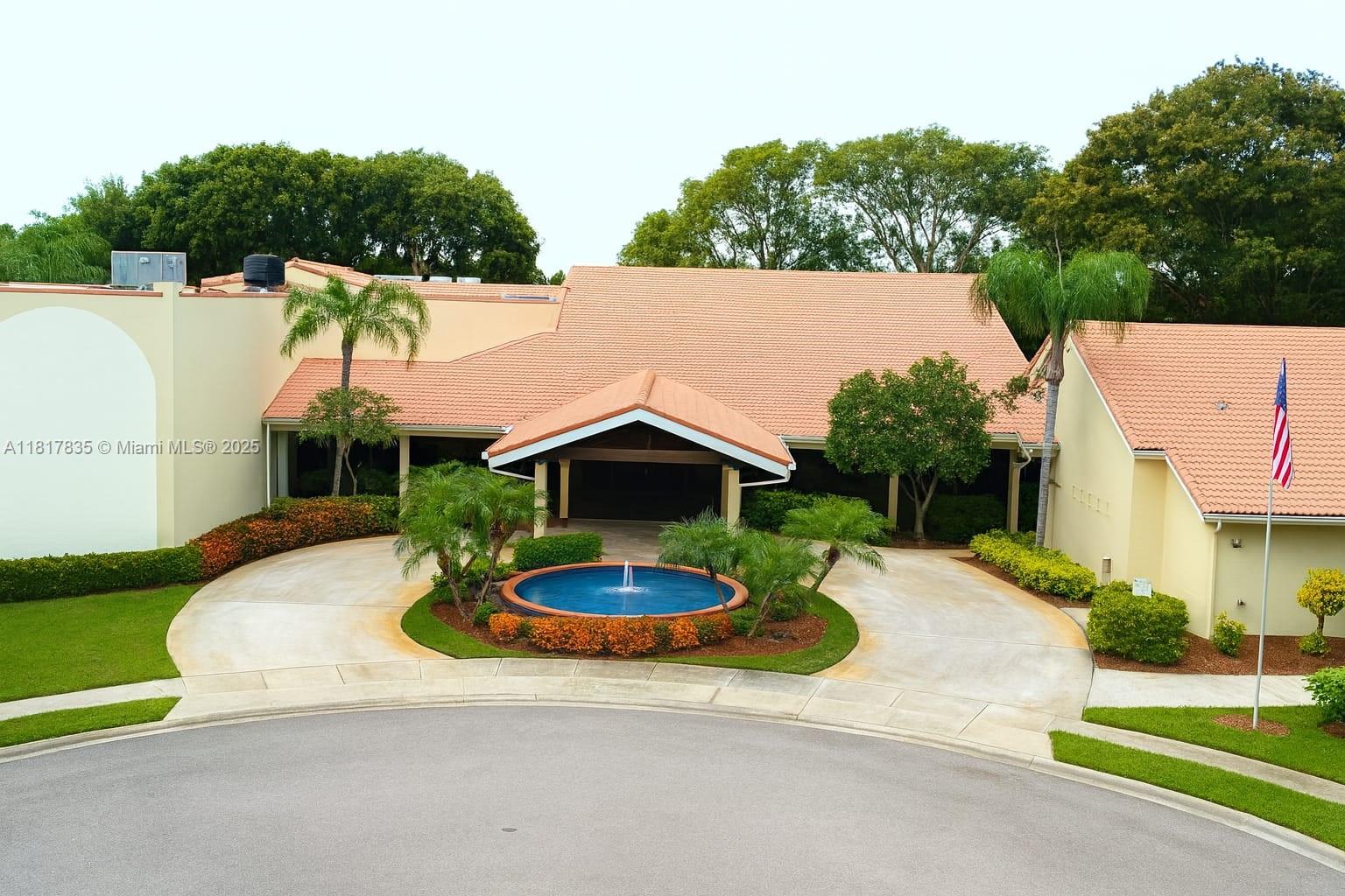 PINES OF BOCA BARWOOD CON - Residential