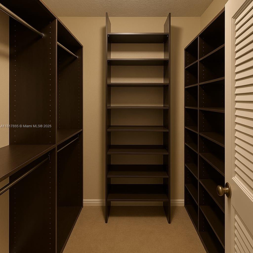 PINES OF BOCA BARWOOD CON - Residential