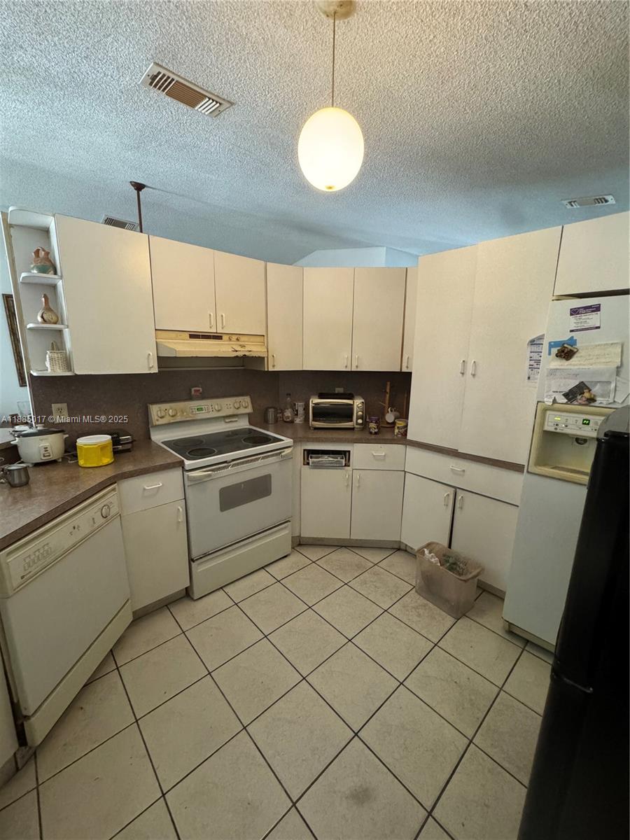 ESTANCIA SEC 2 - Residential