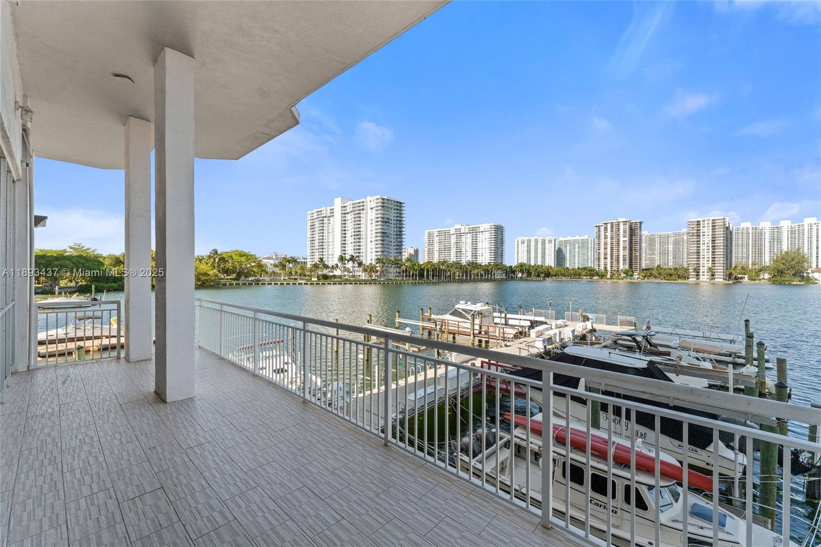 DEL PRADO MARINA - Residential
