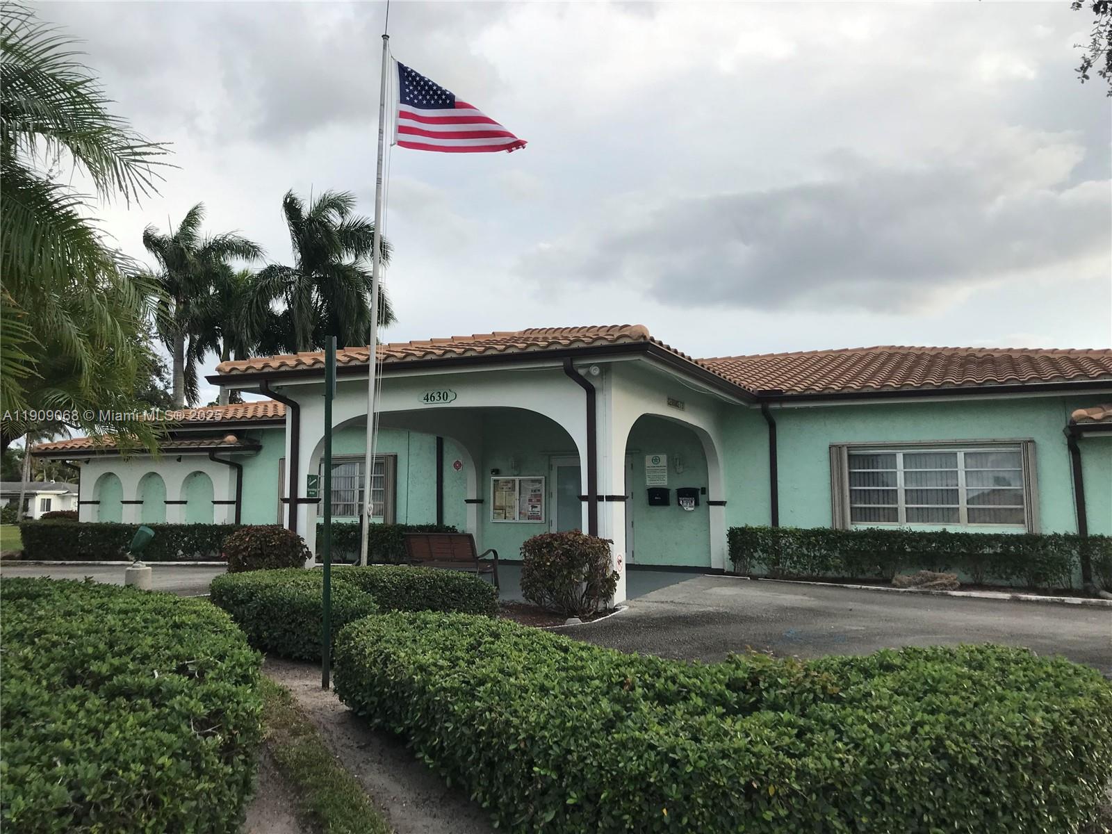 MAINLANDS OF TAMARAC LAKE - Residential