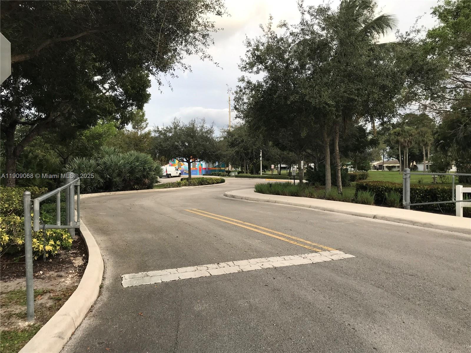 MAINLANDS OF TAMARAC LAKE - Residential