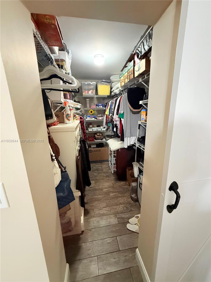 KARANDA VILLAGE IV-B COND - Residential