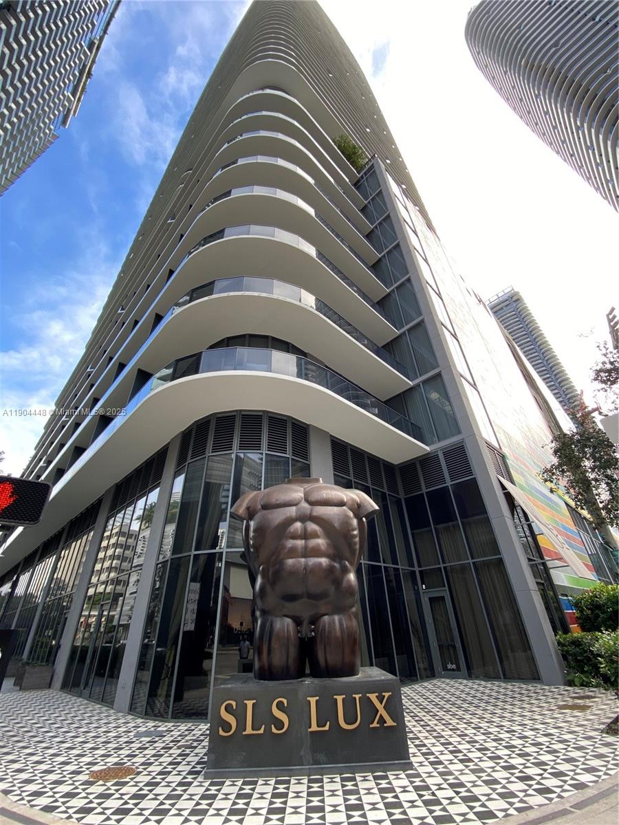 801 SMA RESIDENCES CONDO - Residential Lease