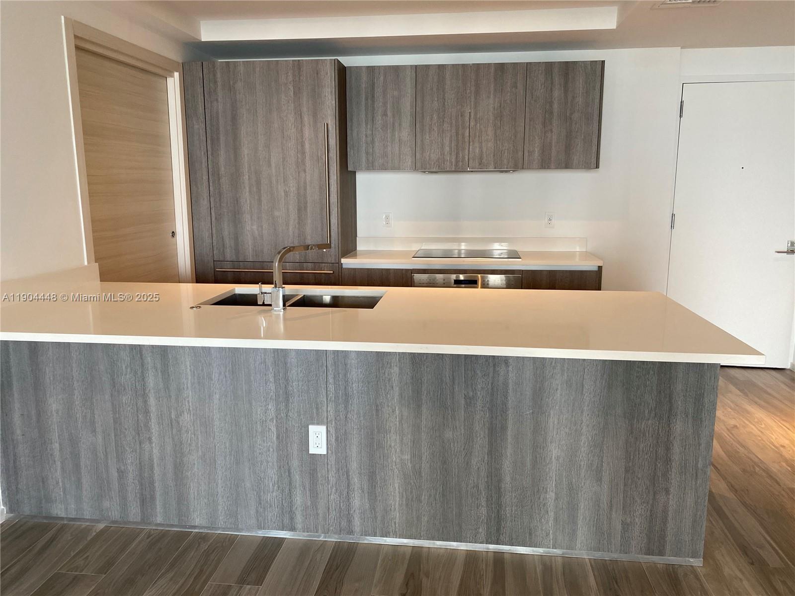 801 SMA RESIDENCES CONDO - Residential Lease