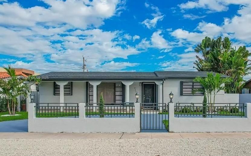 865 W 72nd Pl, Hialeah, Miami-Dade County, Florida - 3 Bedrooms  
2 Bathrooms - 