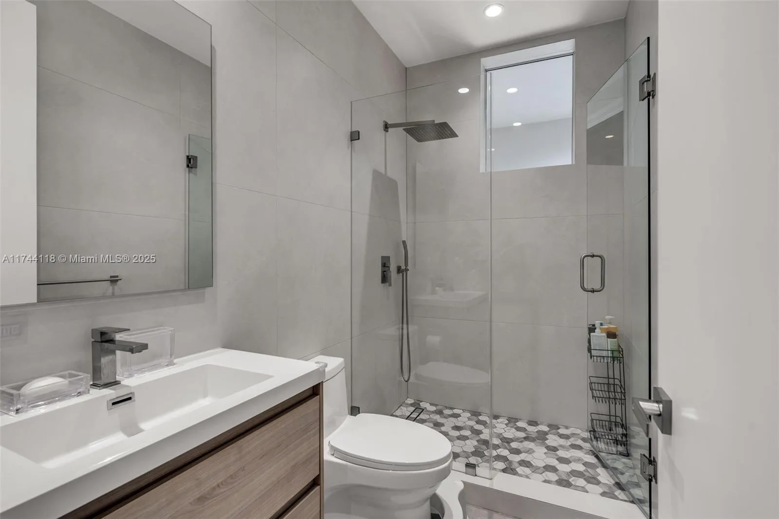 Key Biscayne, Florida 33149, United States, 6 Bedrooms Bedrooms, ,7 BathroomsBathrooms,Residential,Active,5489