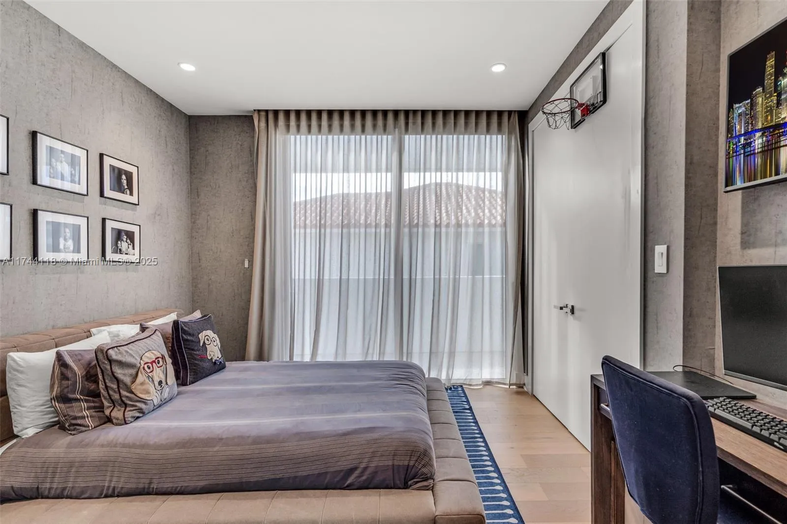 Key Biscayne, Florida 33149, United States, 6 Bedrooms Bedrooms, ,7 BathroomsBathrooms,Residential,Active,5489