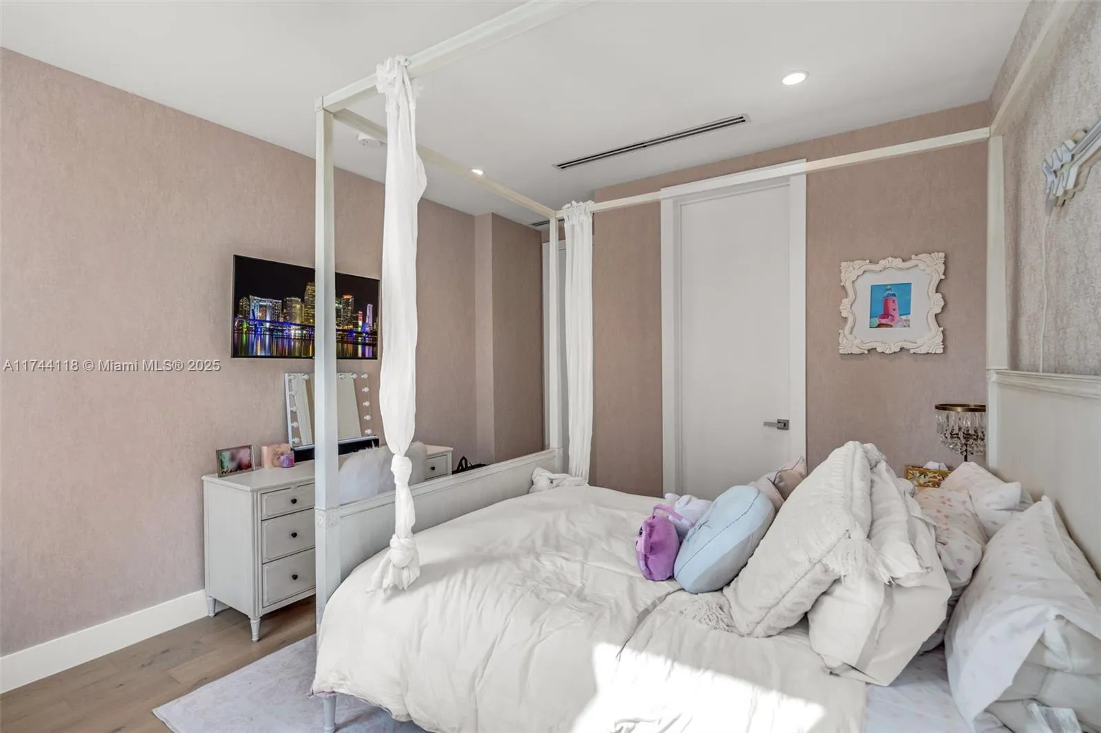 Key Biscayne, Florida 33149, United States, 6 Bedrooms Bedrooms, ,7 BathroomsBathrooms,Residential,Active,5489