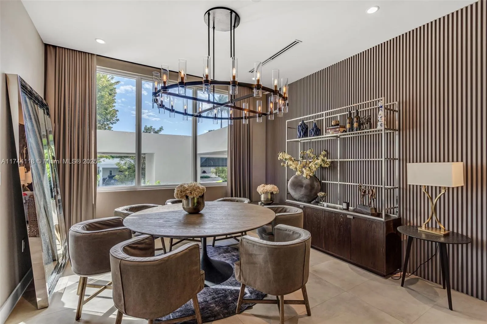 Key Biscayne, Florida 33149, United States, 6 Bedrooms Bedrooms, ,7 BathroomsBathrooms,Residential,Active,5489