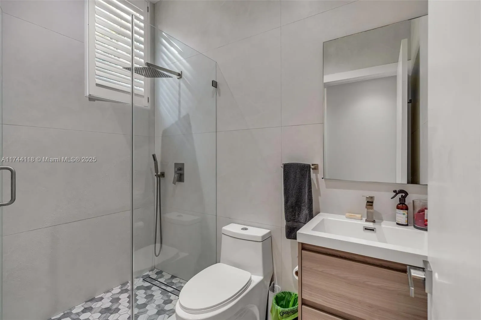 Key Biscayne, Florida 33149, United States, 6 Bedrooms Bedrooms, ,7 BathroomsBathrooms,Residential,Active,5489