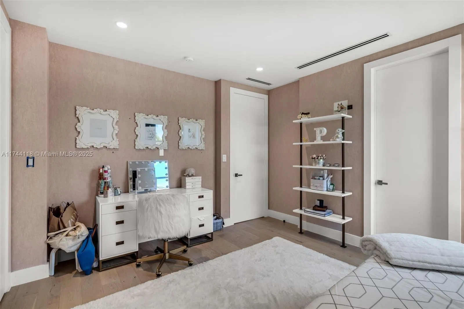 Key Biscayne, Florida 33149, United States, 6 Bedrooms Bedrooms, ,7 BathroomsBathrooms,Residential,Active,5489