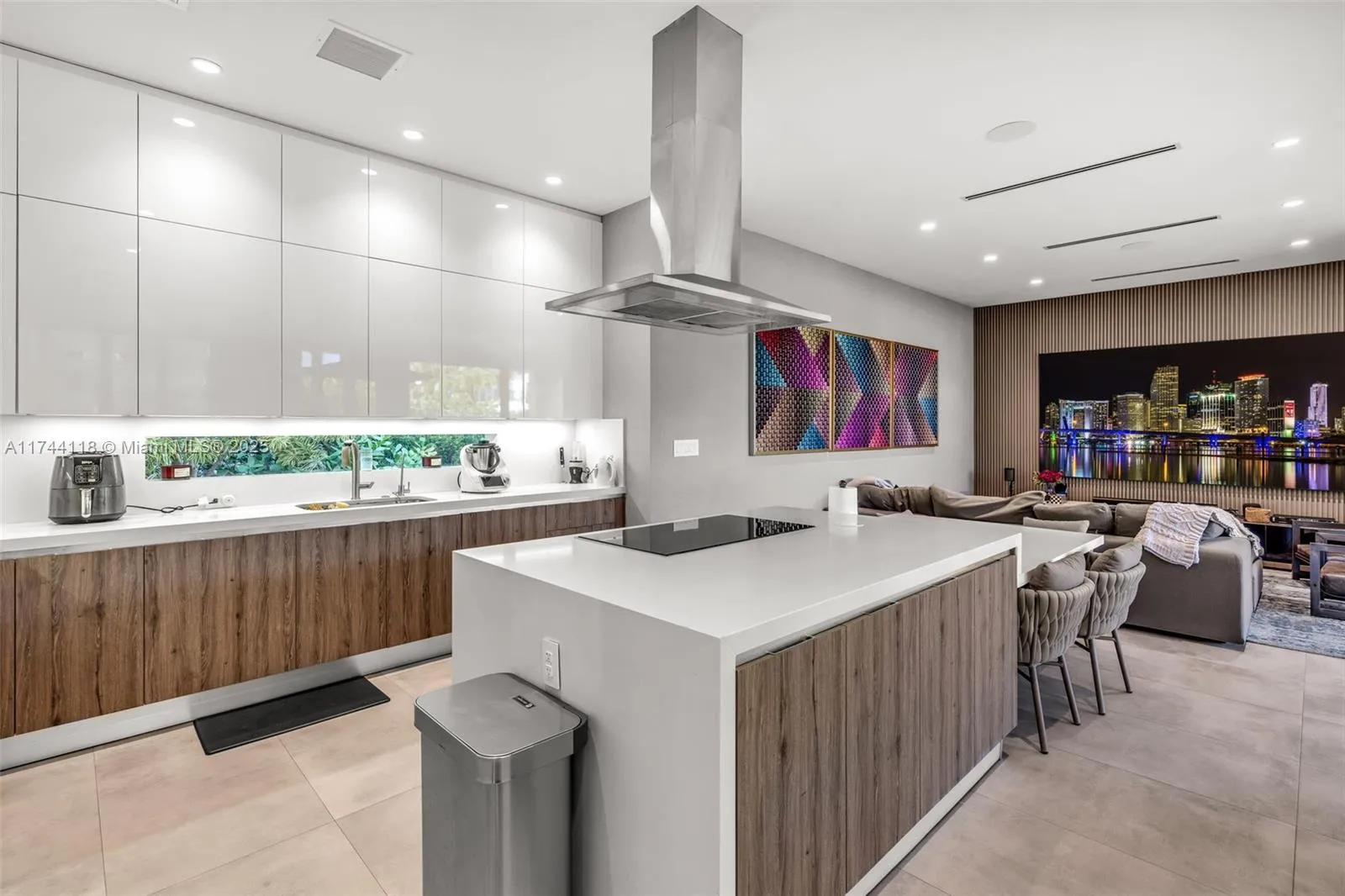 Key Biscayne, Florida 33149, United States, 6 Bedrooms Bedrooms, ,7 BathroomsBathrooms,Residential,Active,5489