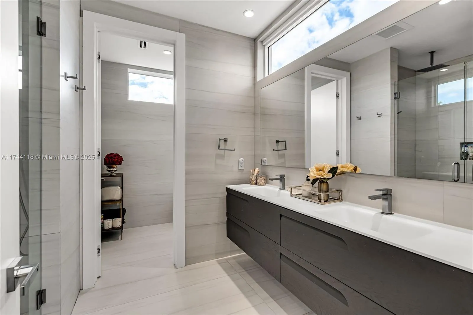 Key Biscayne, Florida 33149, United States, 6 Bedrooms Bedrooms, ,7 BathroomsBathrooms,Residential,Active,5489