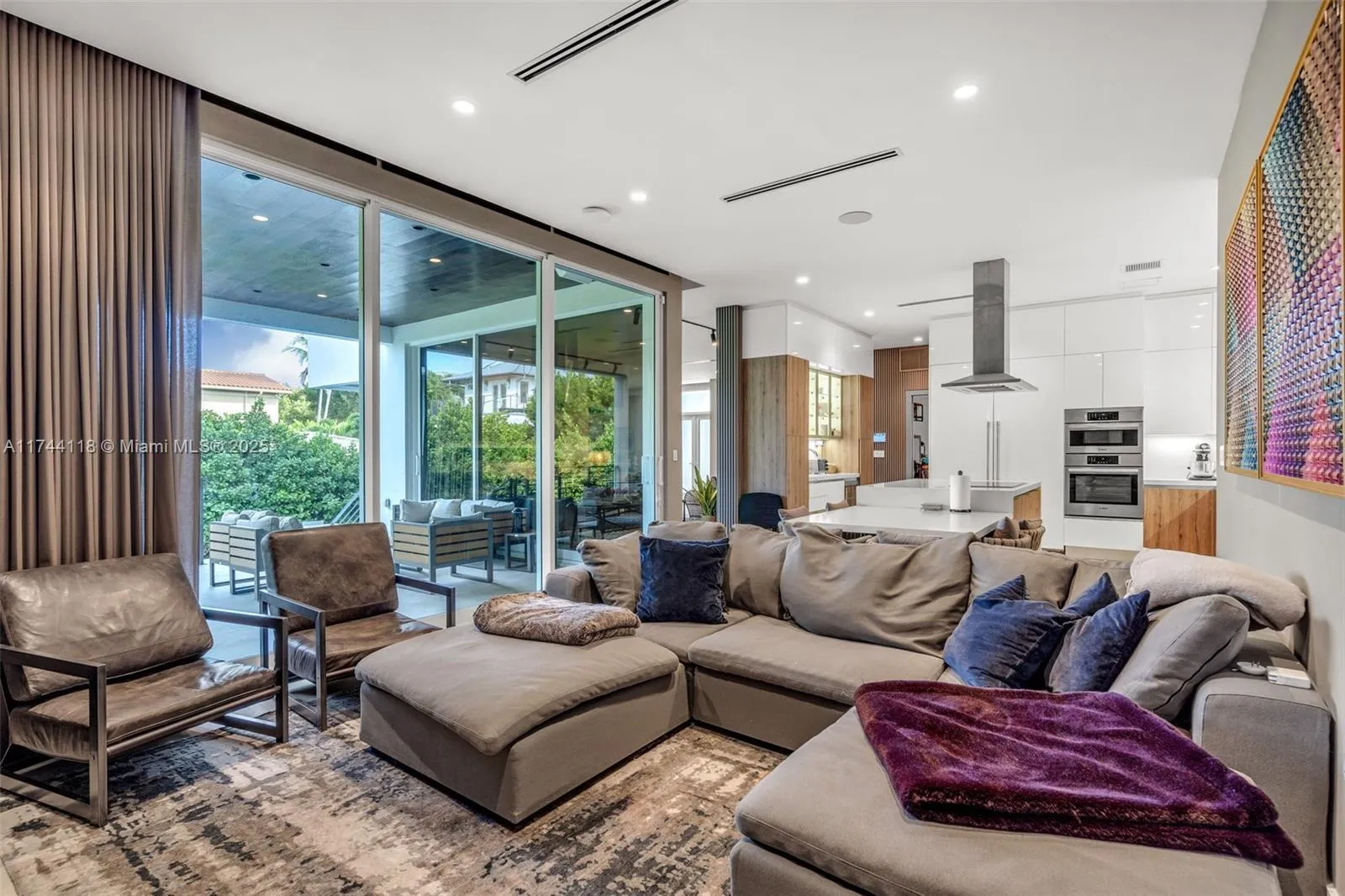 Key Biscayne, Florida 33149, United States, 6 Bedrooms Bedrooms, ,7 BathroomsBathrooms,Residential,Active,5489