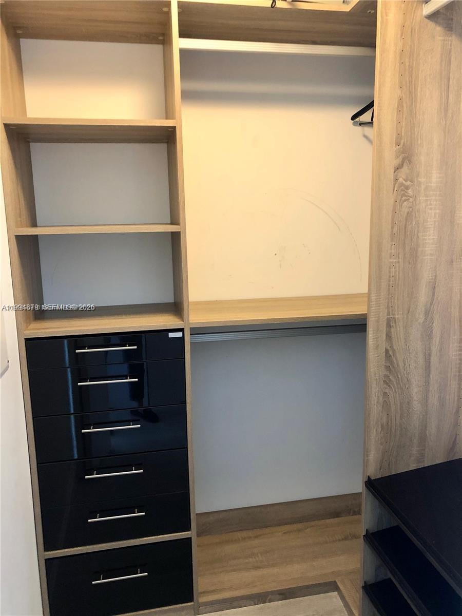 BRICKELL HEIGHTS EAST CON - Residential