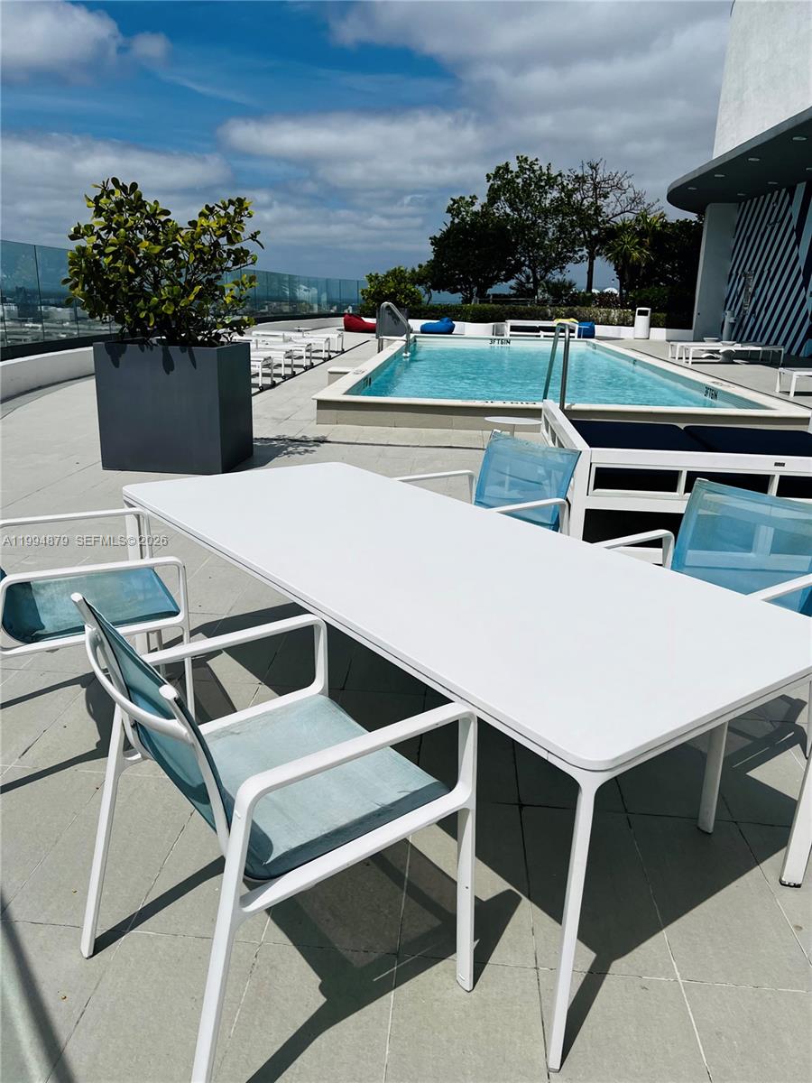 BRICKELL HEIGHTS EAST CON - Residential