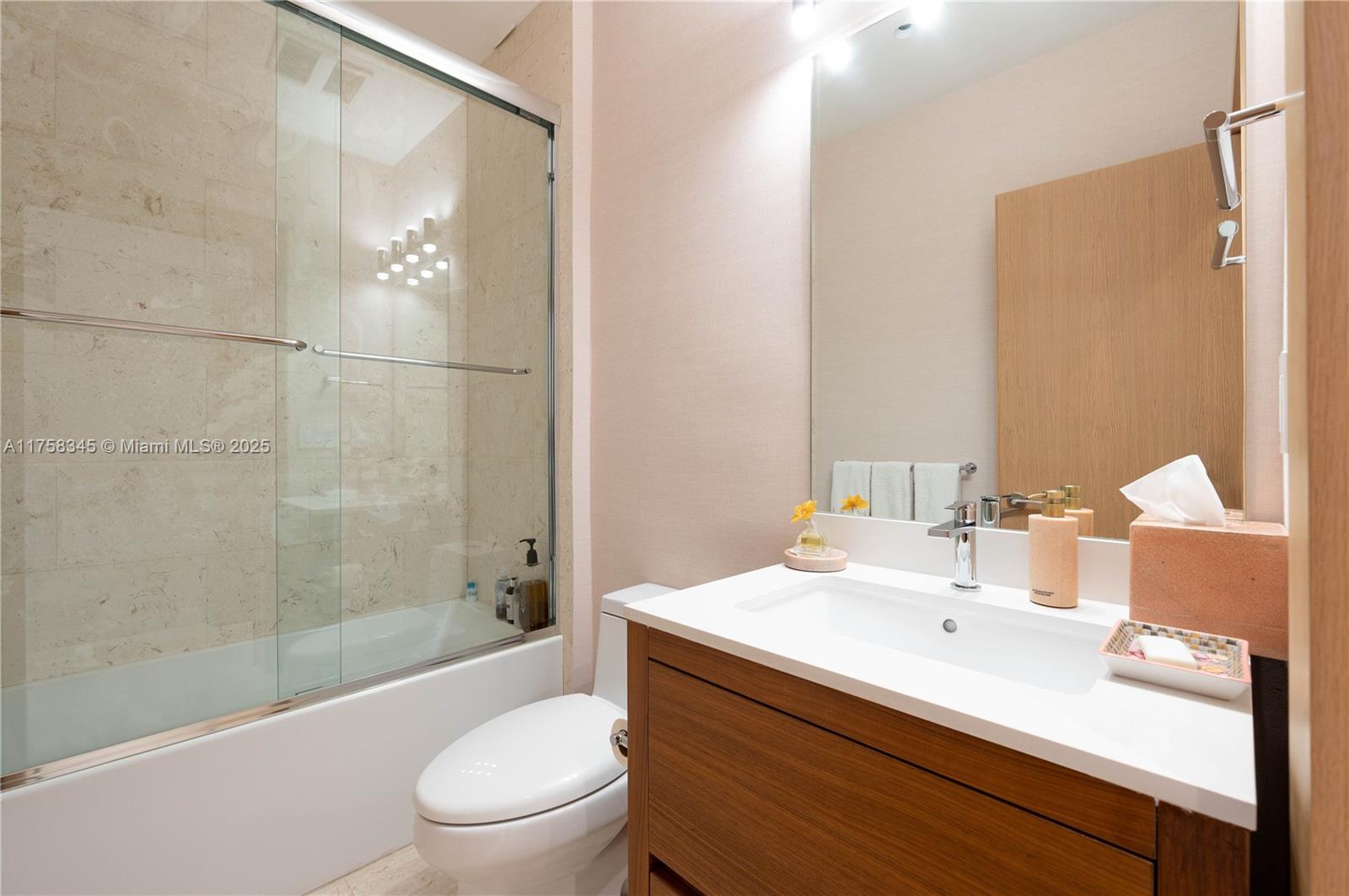 BRICKELLS FLAGLER - Residential Lease