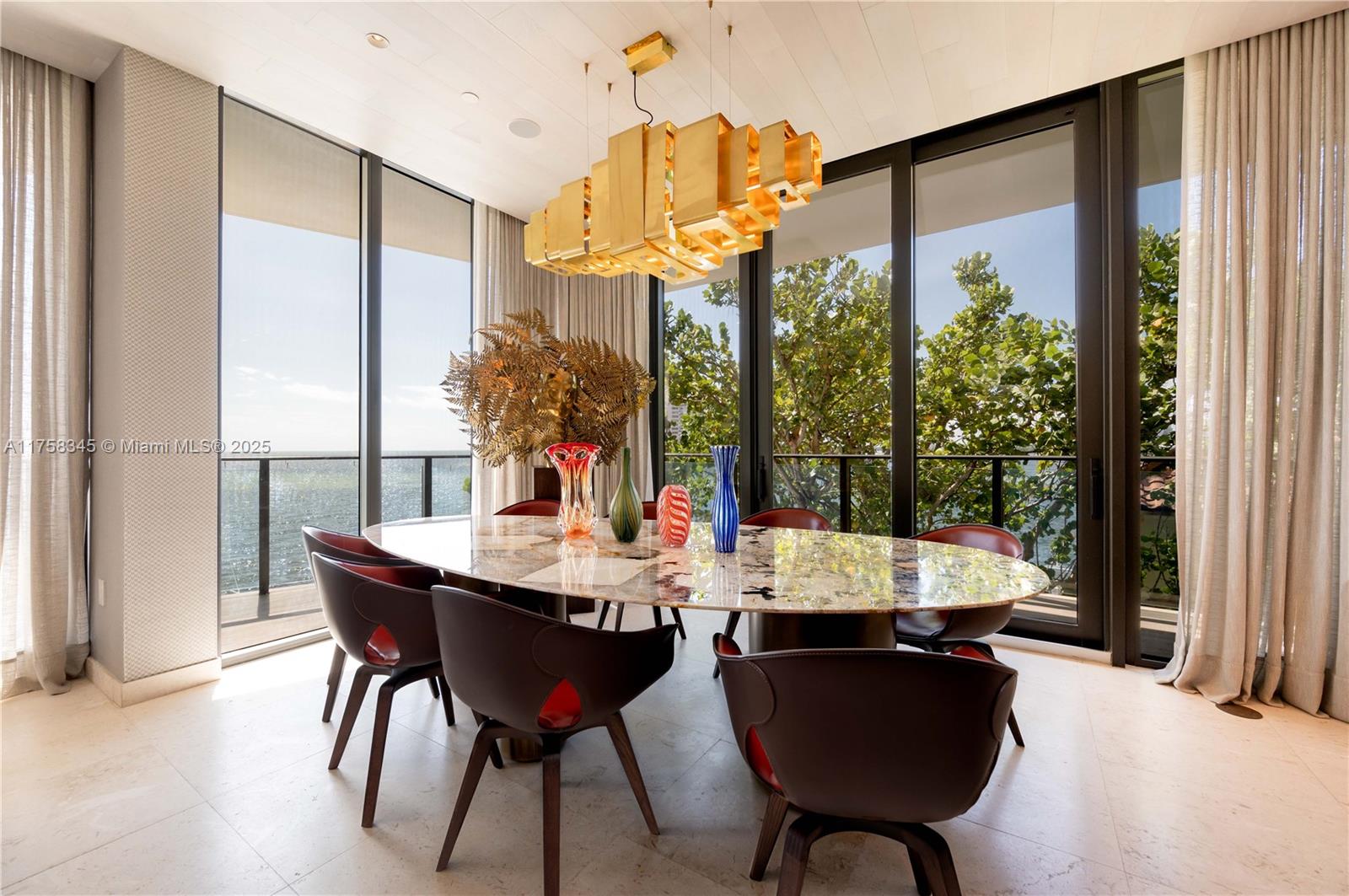 3581 E Glencoe St 301