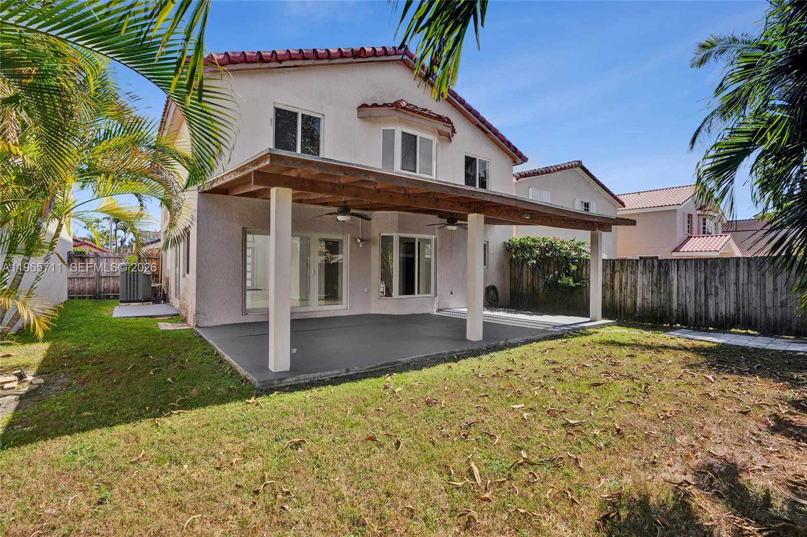 ROGER HOMES - Residential