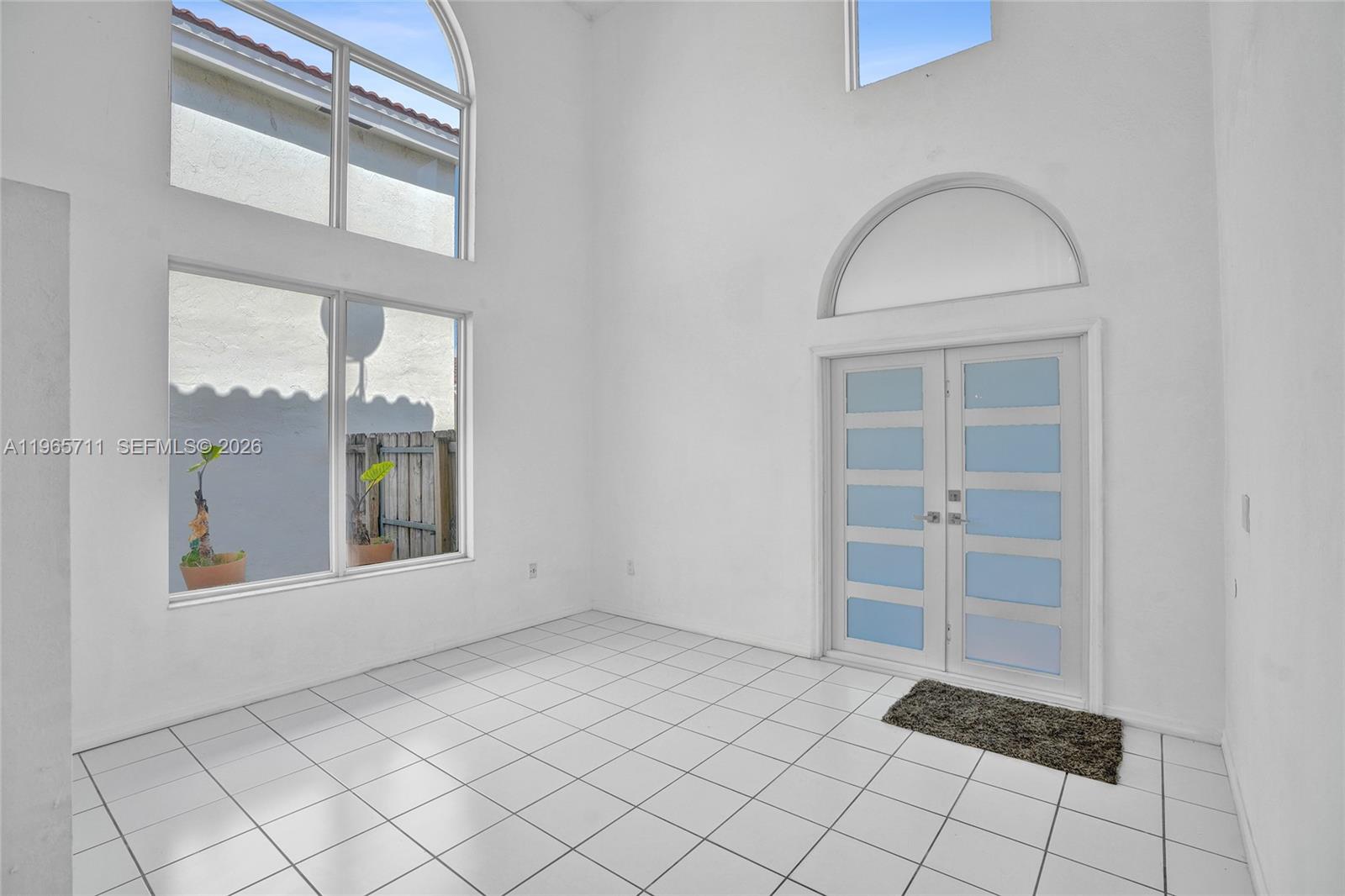 ROGER HOMES - Residential