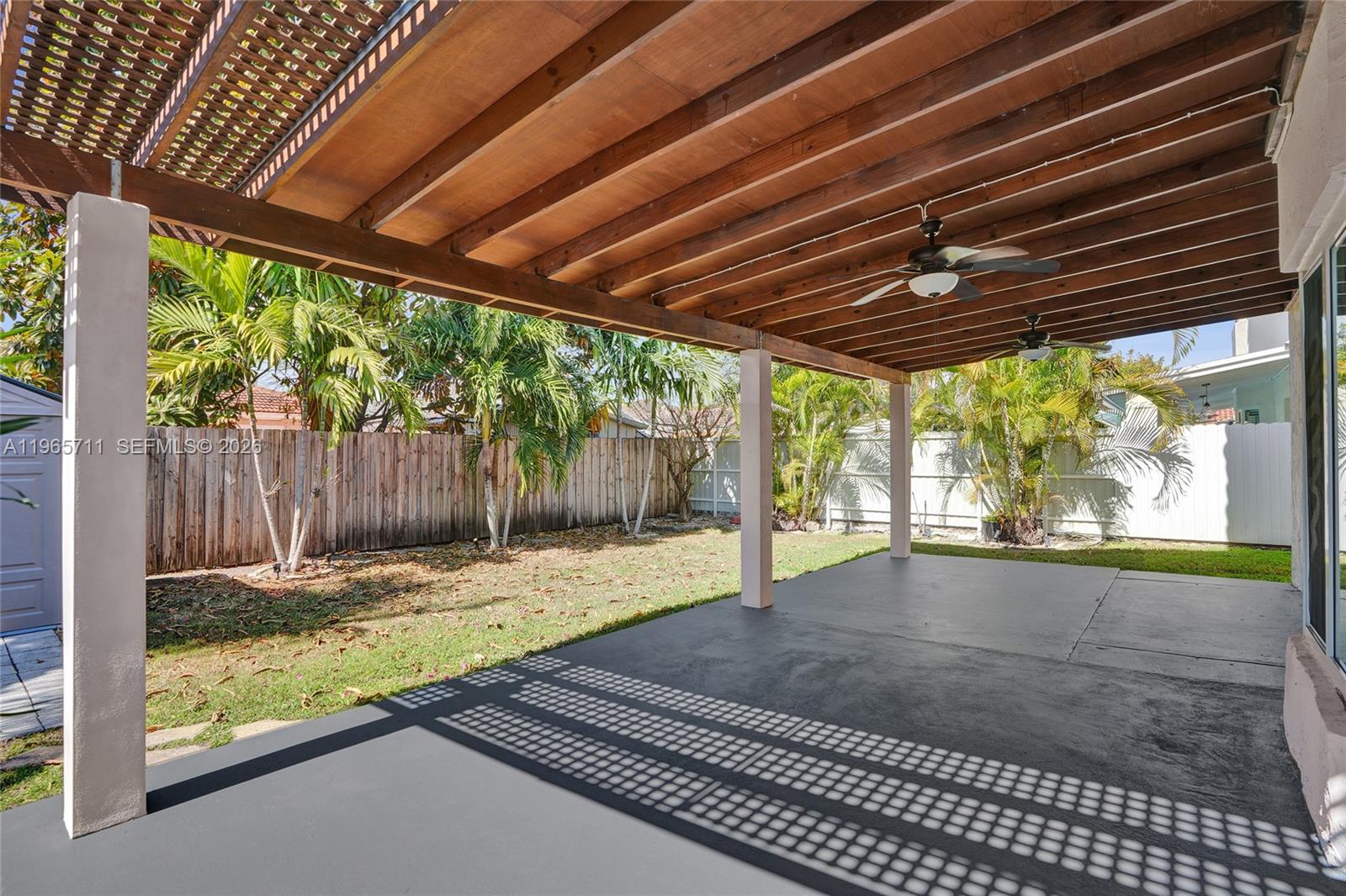 ROGER HOMES - Residential