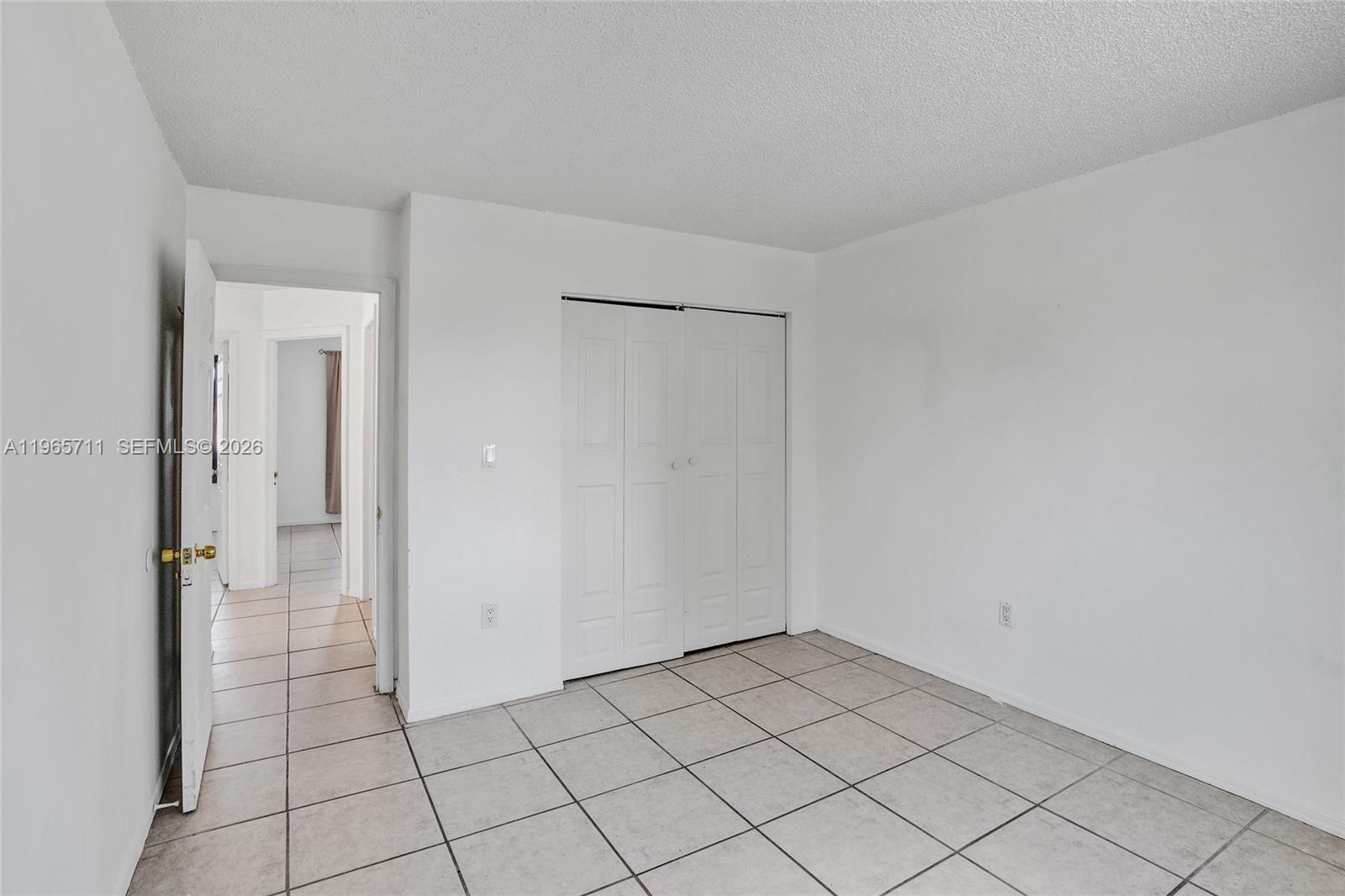 ROGER HOMES - Residential