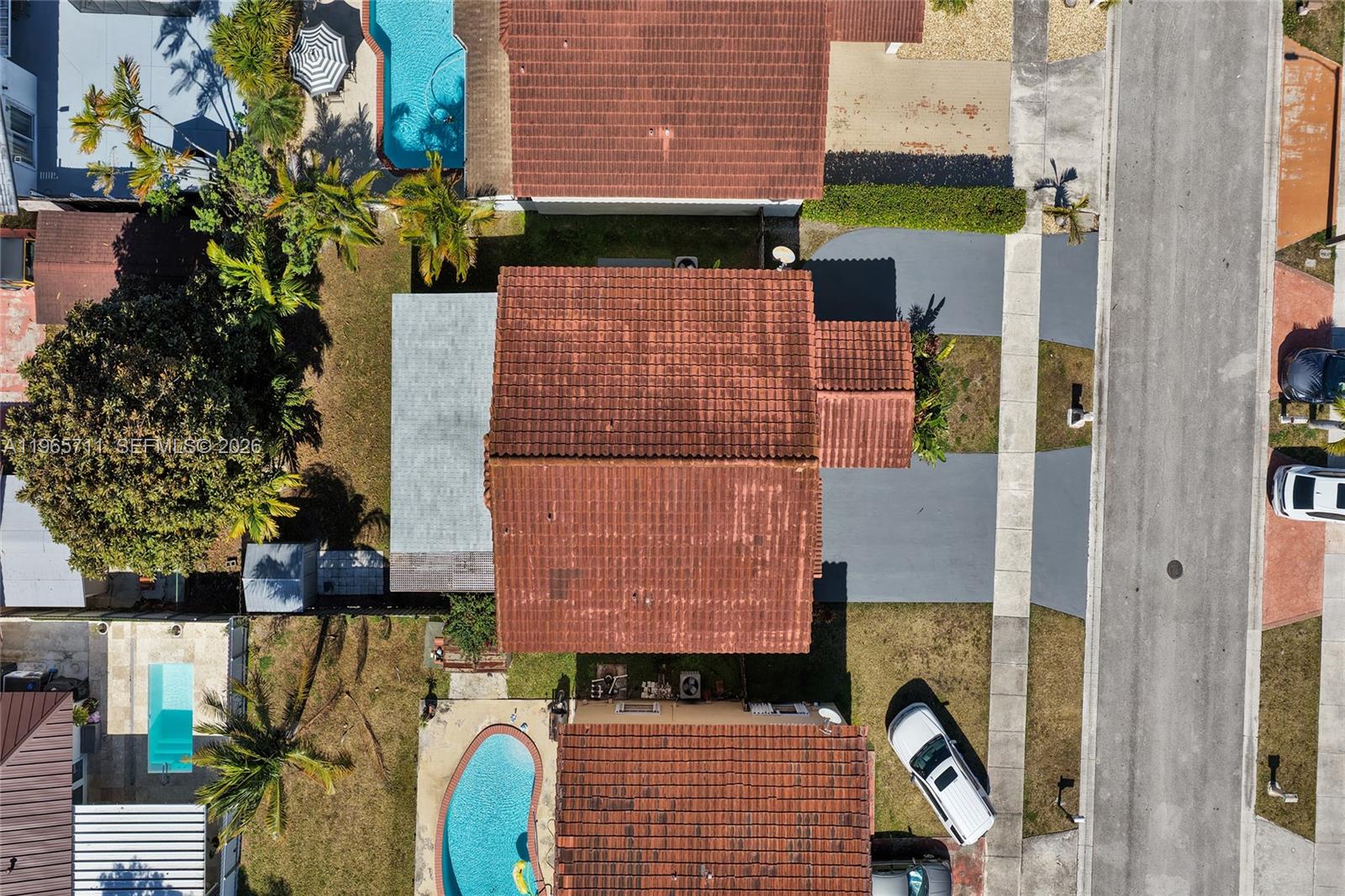 ROGER HOMES - Residential