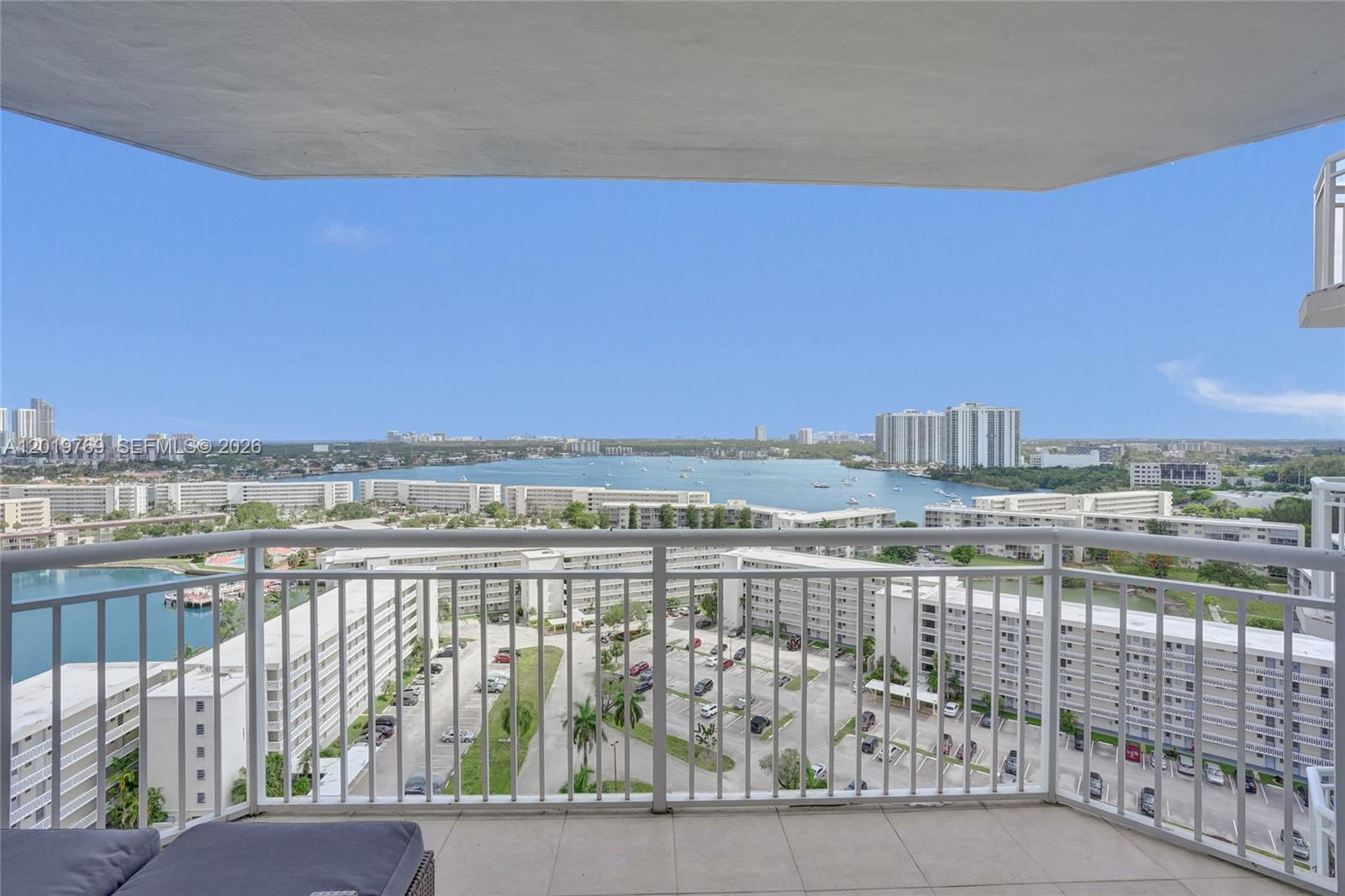 18021 Biscayne Blvd 1804