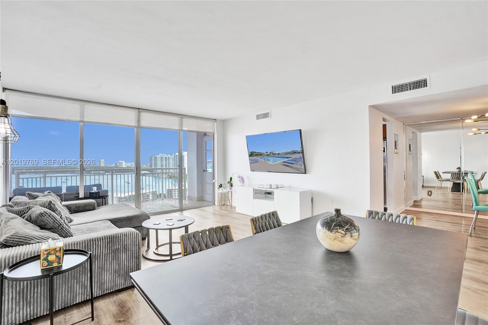 18021 Biscayne Blvd 1804