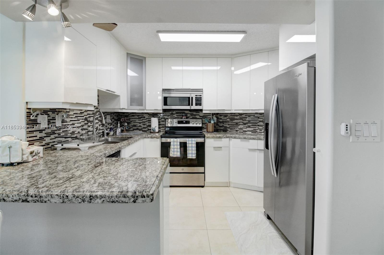 3725 S Ocean Dr 1416