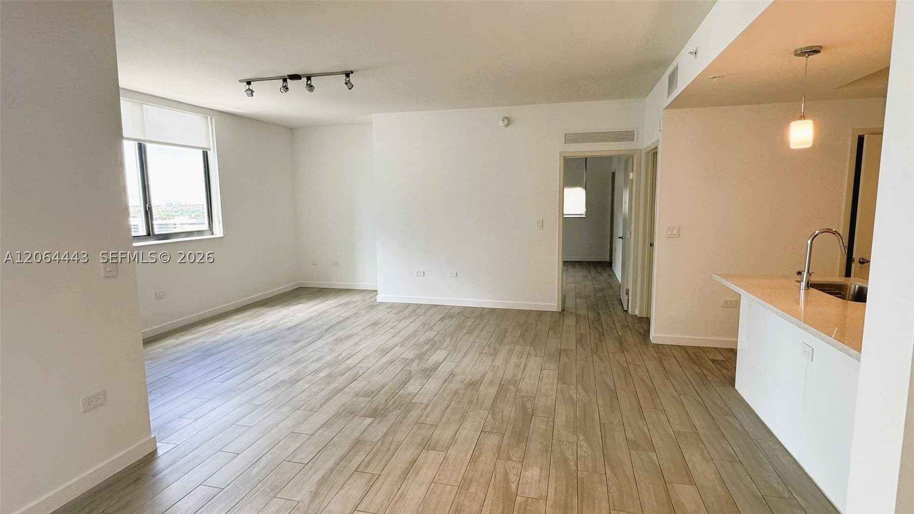 999 SW 1st Ave 1604