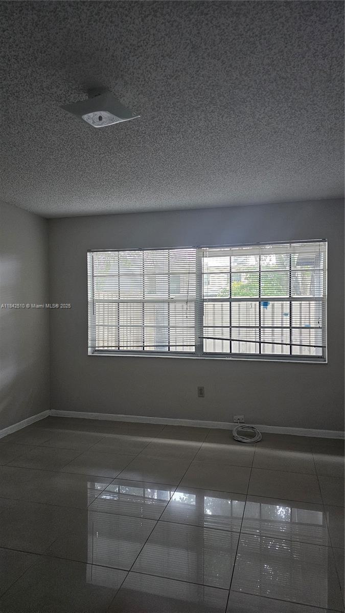 NOVA HILLS NORTH CONDO - Residential